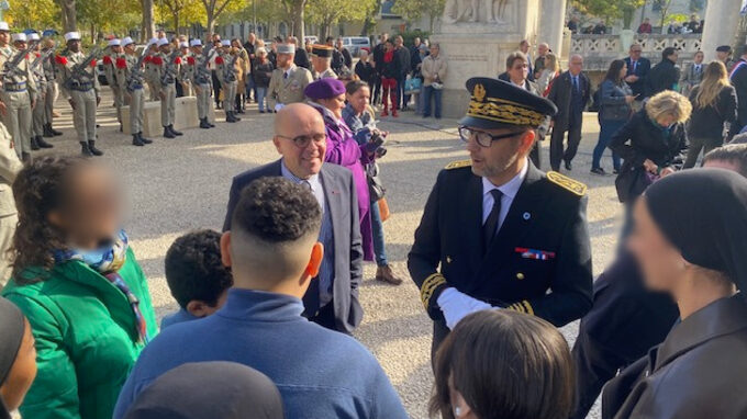 cérémonie 11 11 25_blur.jpg